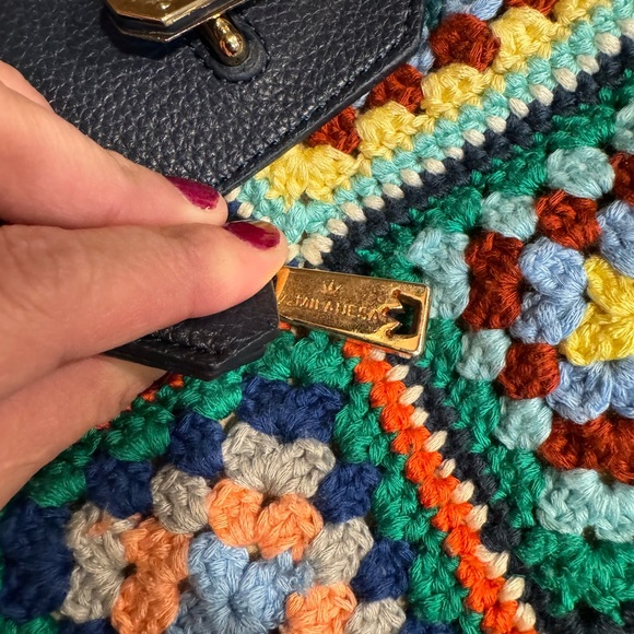 La Milanesa Women's Latch Closure Leather Trim Crochet Top Handle Handbag Flaws - Picture 6 of 14